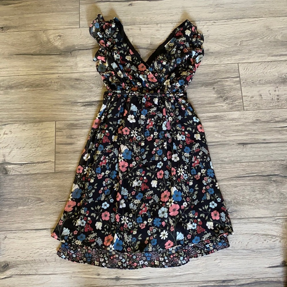 Jessica Simpson maternity dress size small.